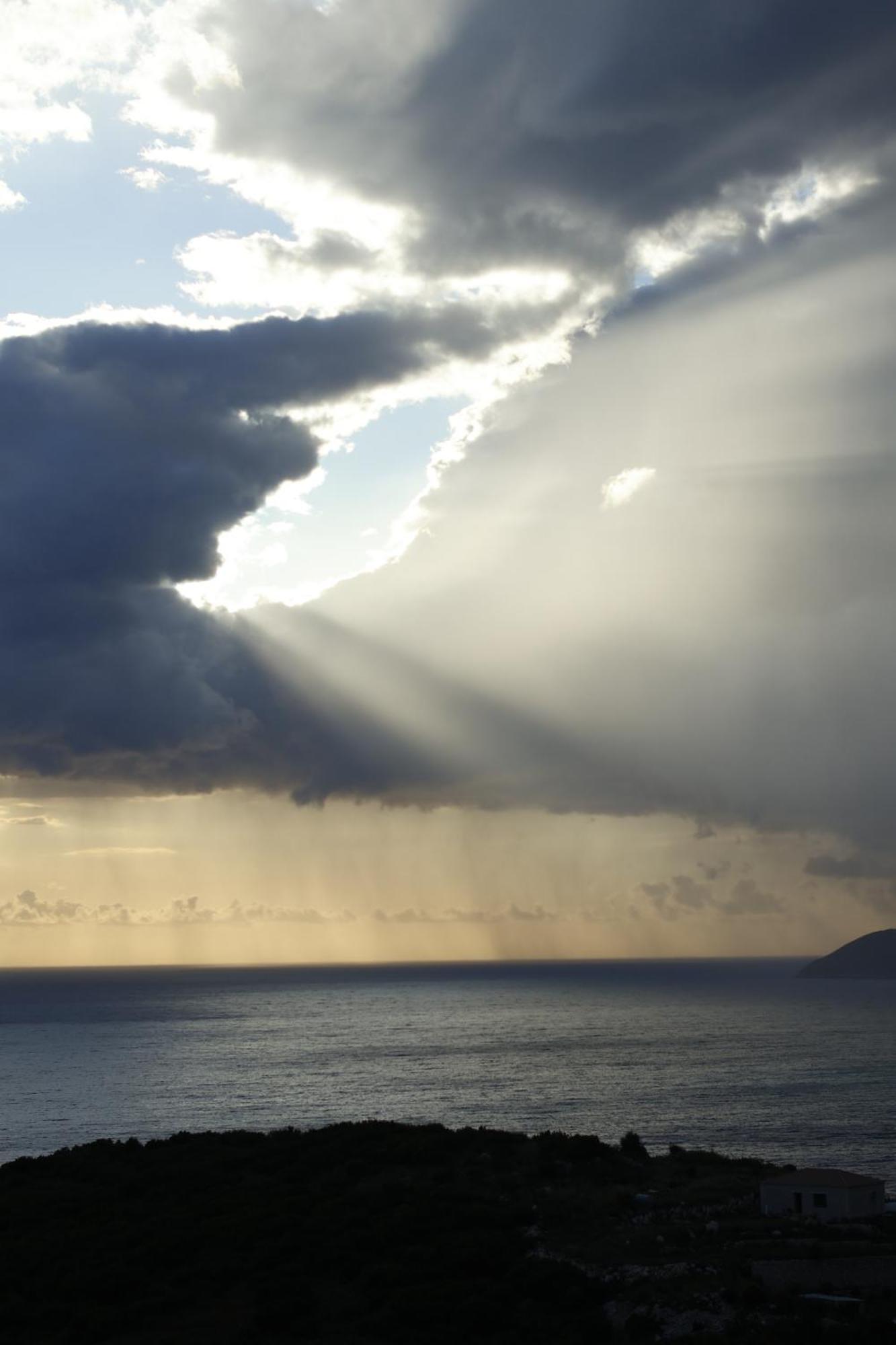 Sunset Serenity Himare Buitenkant foto
